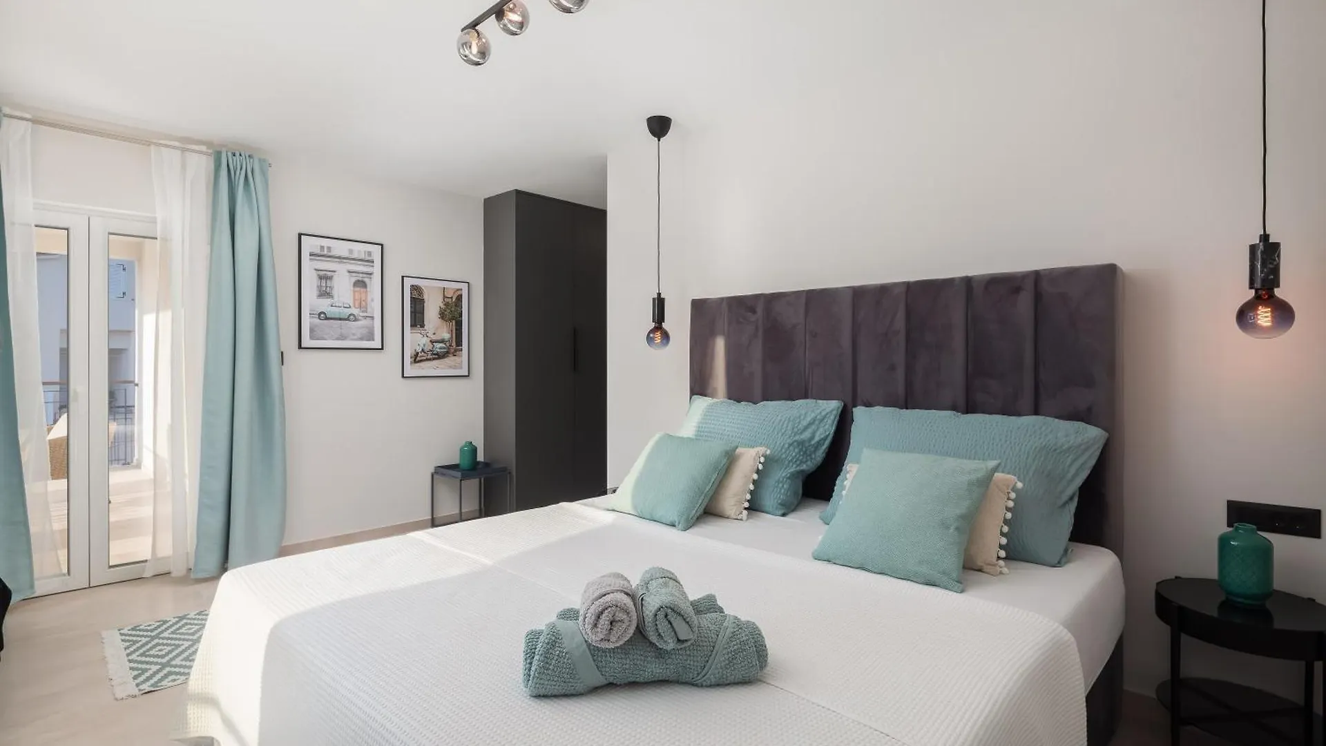 Luxury Villa De Mar With Pool 트로기르