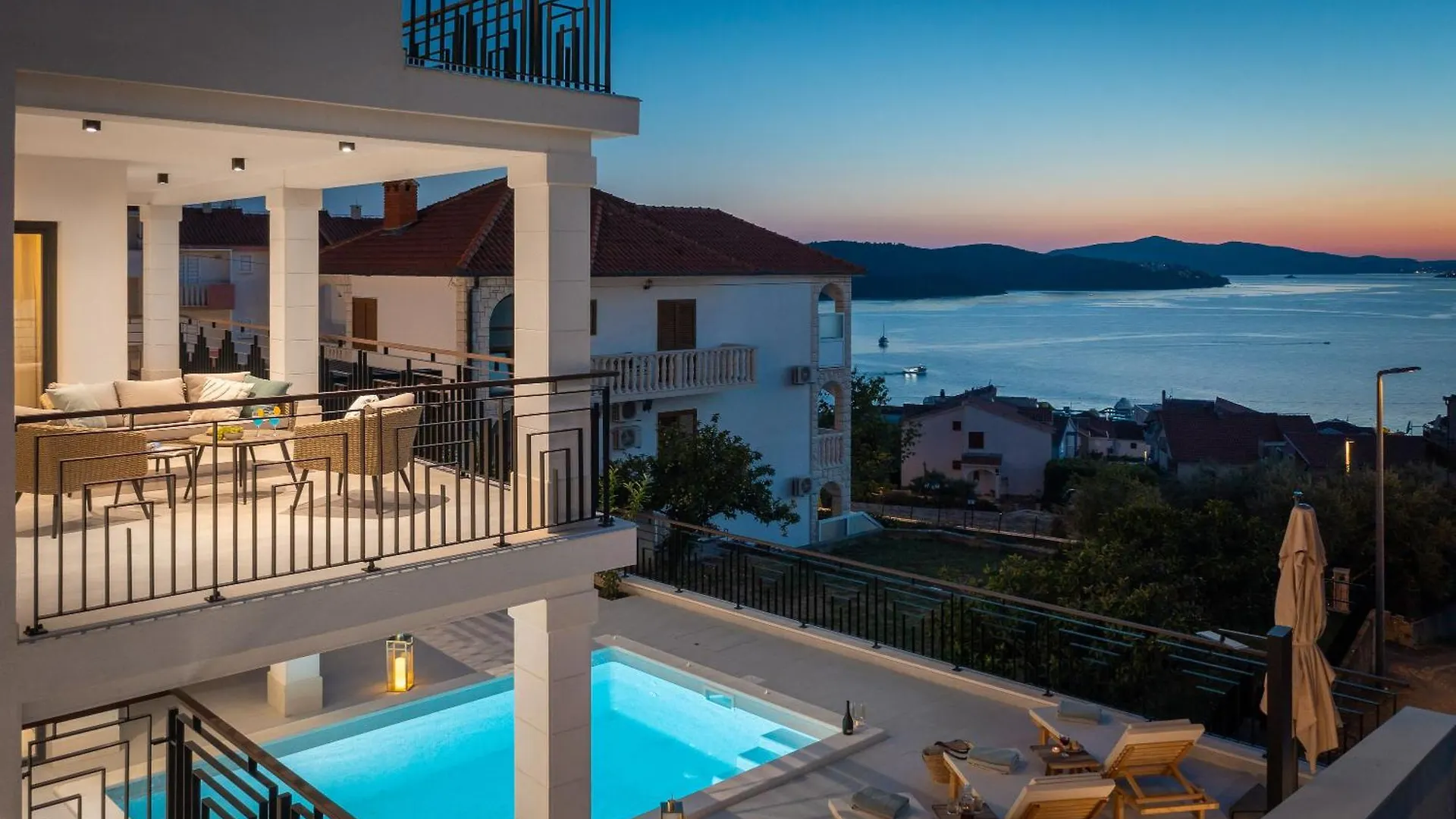 Luxury Villa De Mar With Pool Trogir 0*,  Kroatien