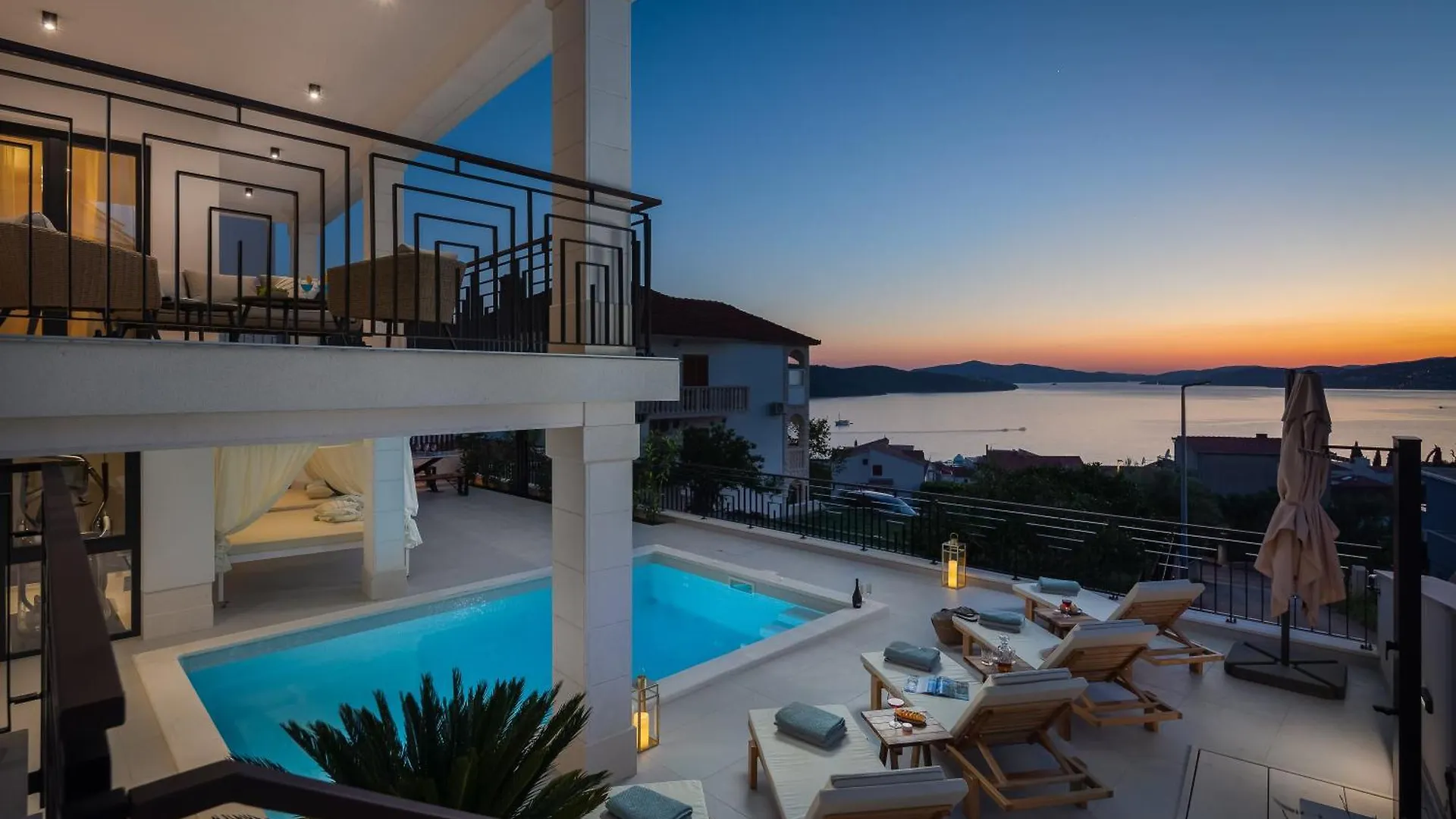 Luxury Villa De Mar With Pool Trogir 0*,  Kroatien